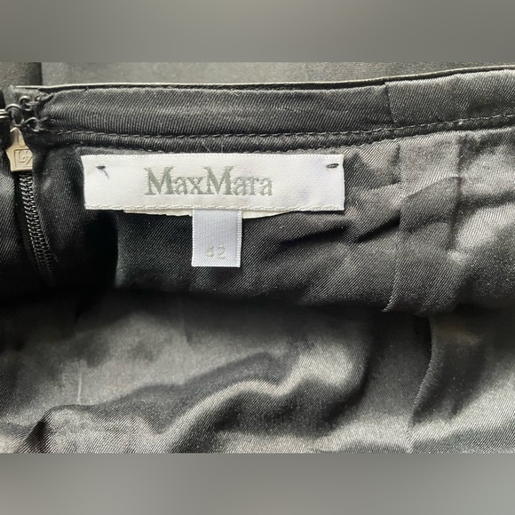 MaxMara|| Black Pencil Skirt with Leather Trim US 6, Office attire - Picture 7 of 7
